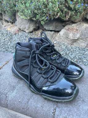 Nike Air Jordan 11 Retro Gamma Blue Size 8
